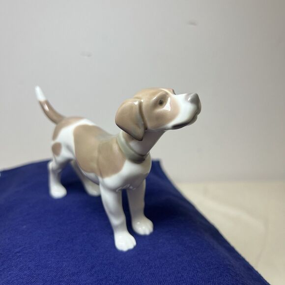 Lladro Figurine 5350 On Guard Beautiful Attentive Beagle Puppy Dog Retired - Picture 4 of 11